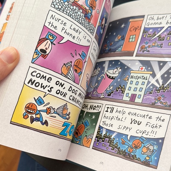 Dog Man: Mothering Heights by - Blue and Yellow Cover - Picture 6 of 9